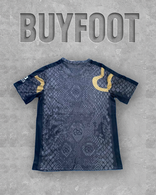 Chelsea FC “Year of the Snake” 2025 – T-shirt Avant Match Édition Limitée Noir – Image 2