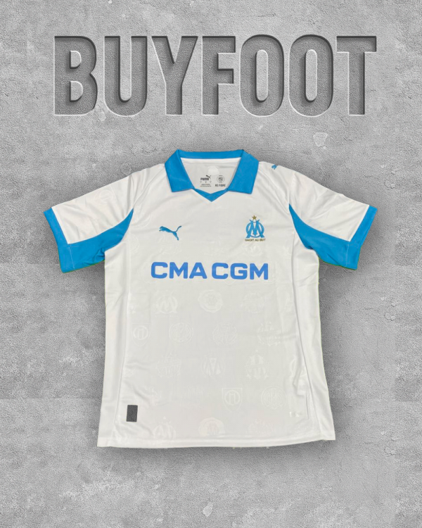 ⚪🔵 Maillot OM Domicile 2025/2026 – Blanc & Bleu Azur – Version Stadium