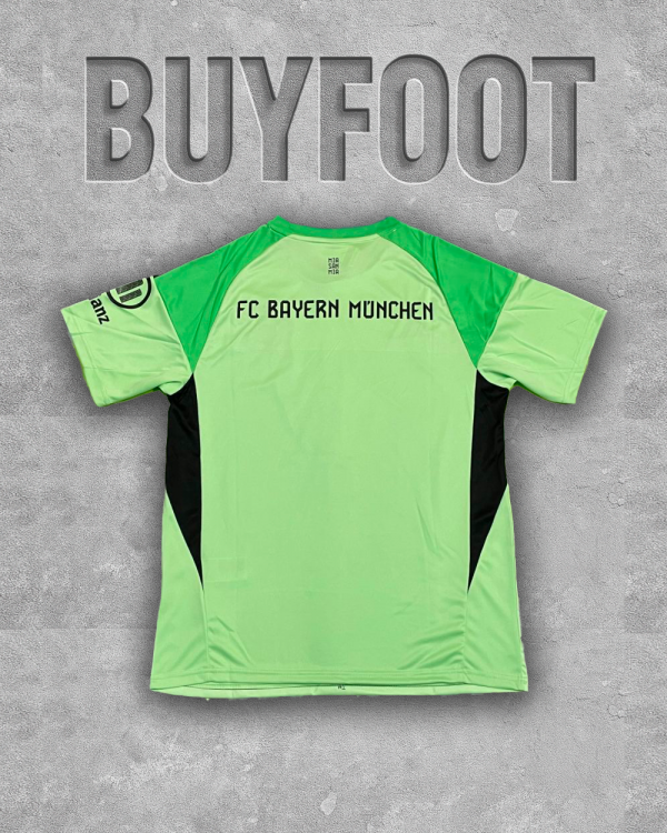 Bayern Munich Gardien 2025/26 – Concept “Emerald Focus” – Image 2