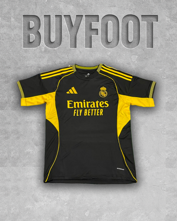 Nouveau Maillot d’Entraînement Real Madrid 2025/2026 – Noir & Jaune Officiel